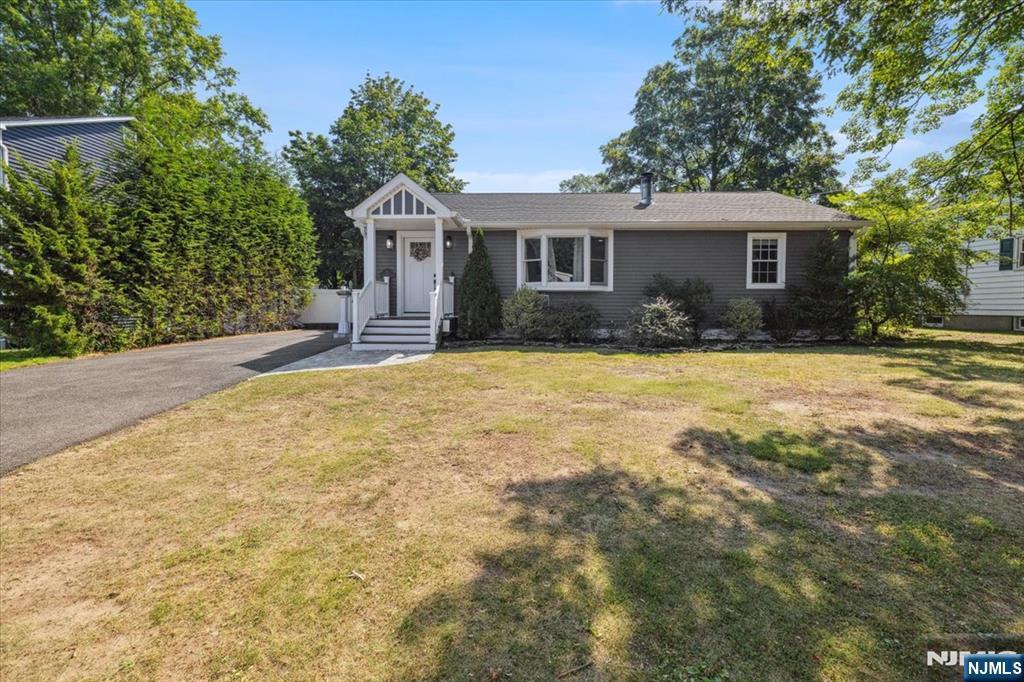 Property Photo:  21 Maple Avenue  NJ 07430 