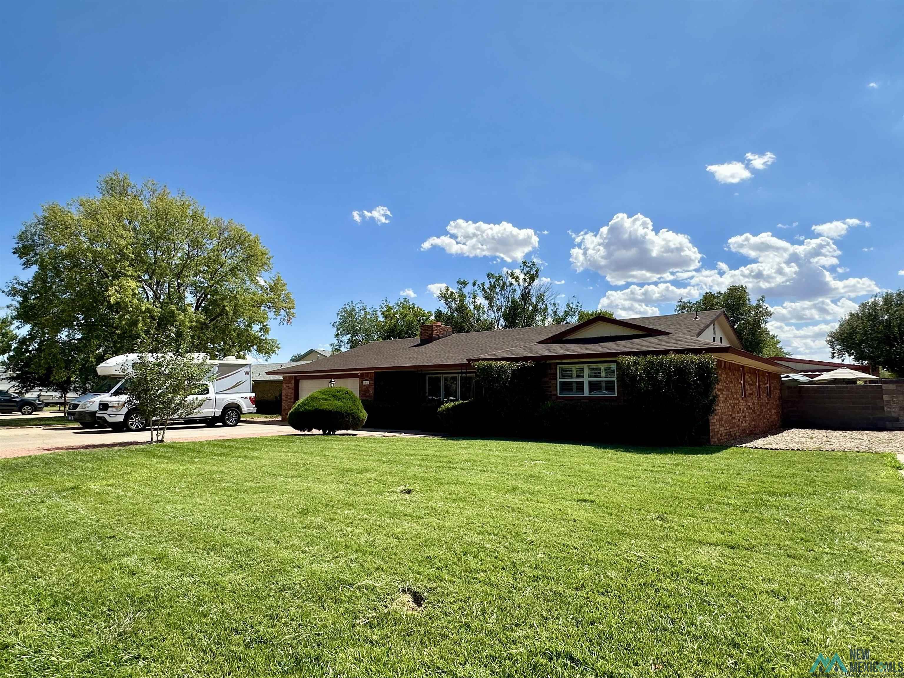 Property Photo: 1516 Avondale Boulevard NM 88101