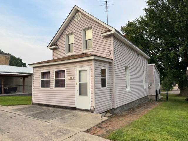 Property Photo: 120 Lake Avenue S MN 55381