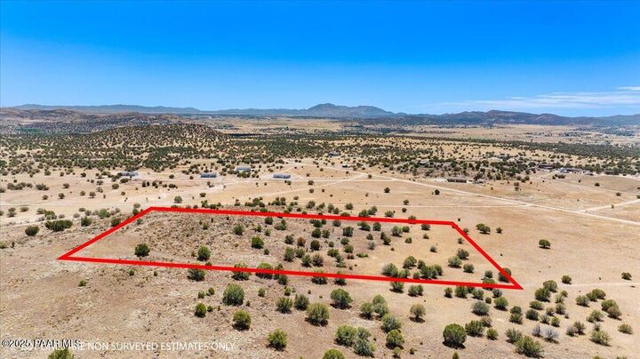 Property Photo: 1555 E Great Place AZ 86334