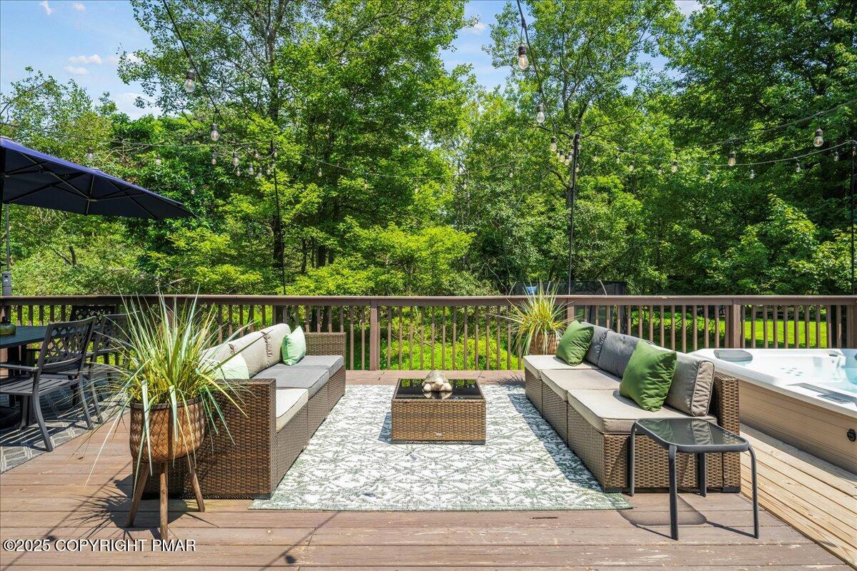 Property Photo: 237 Ash Drive Drive PA 18334