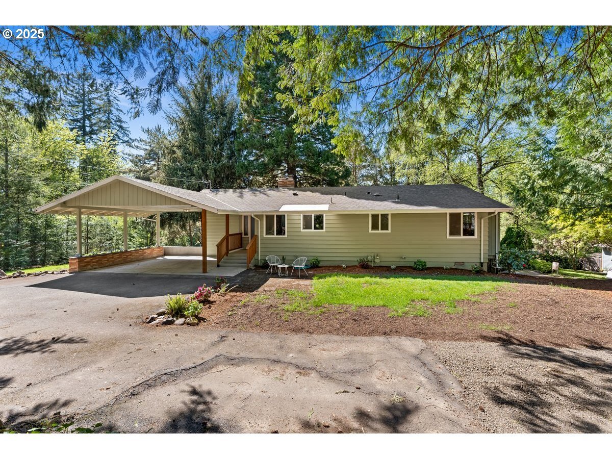 Property Photo: 4819 SW Hamilton St OR 97221