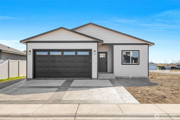 Property Photo:  2396  Pacific Street  WA 98823 