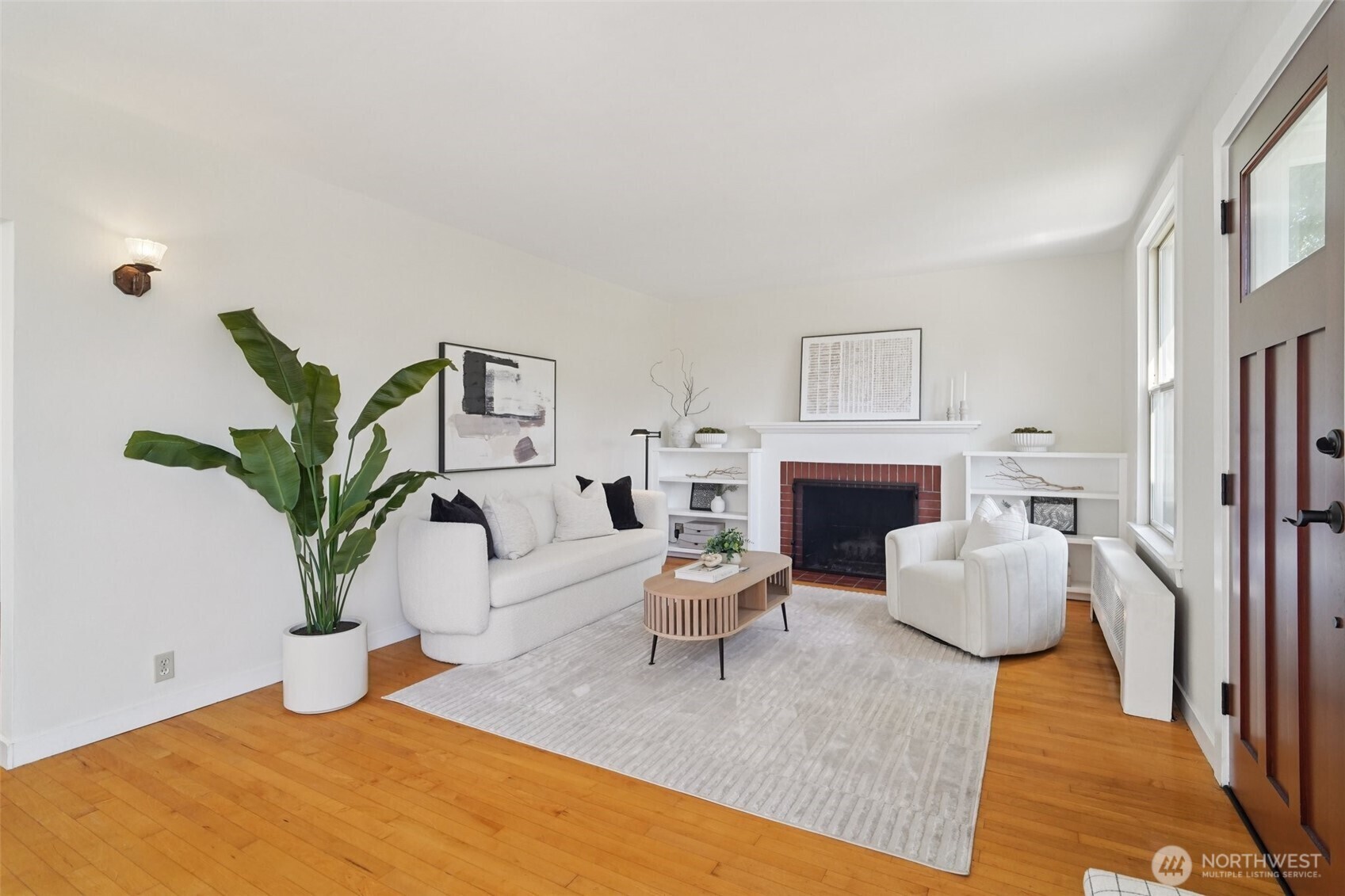 Property Photo: 8045 14th Avenue NE WA 98115