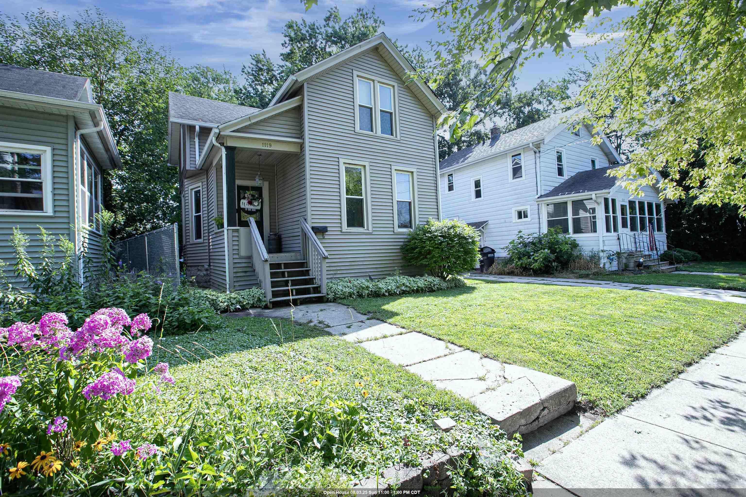 Property Photo:  1119 Waugoo Avenue  WI 54901-5464 