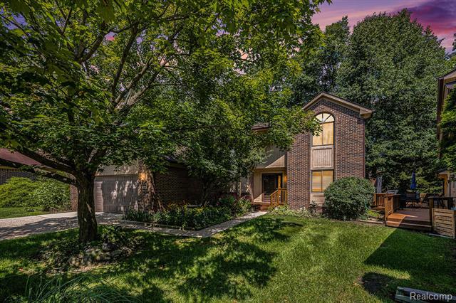 Property Photo:  7446 Pepper Creek  MI 48322 