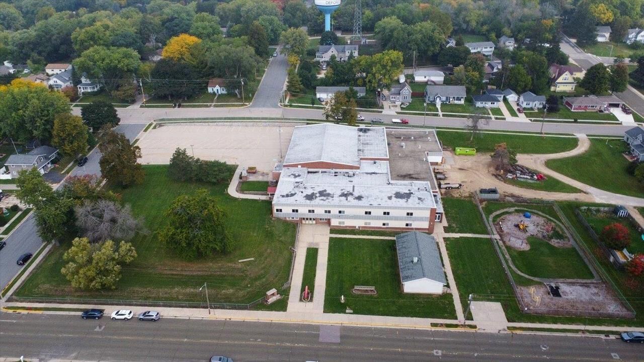 Property Photo:  520 East Holum Street  WI 53532 