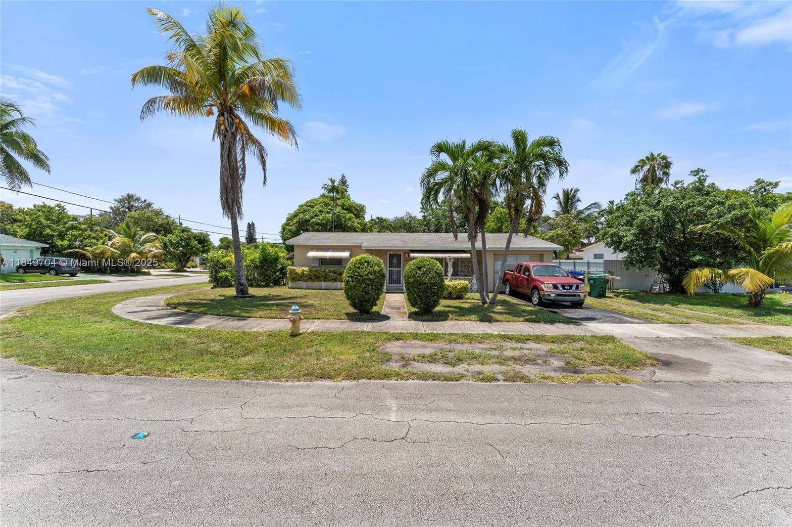 Property Photo: 17140 NW Miami Ct FL 33169