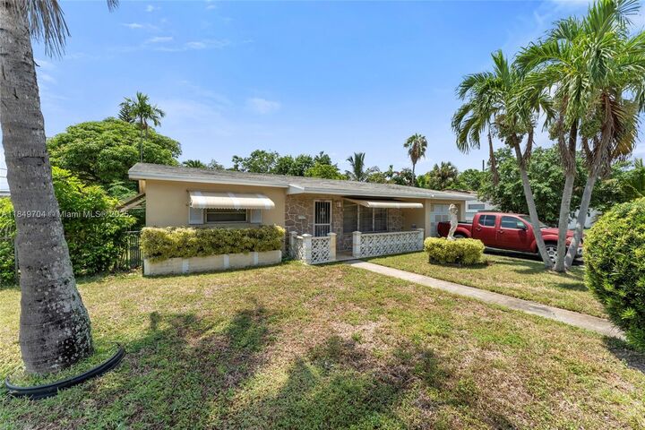 Property Photo:  17140 NW Miami Ct  FL 33169 