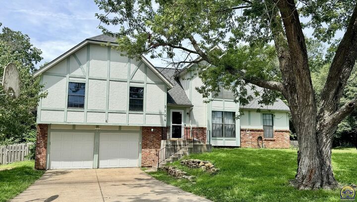 3104 SE Pisces Ave  Topeka KS 66605 photo