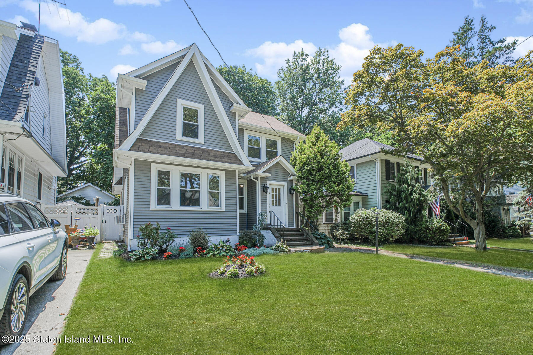 Property Photo: 112 Delafield Avenue NY 10301