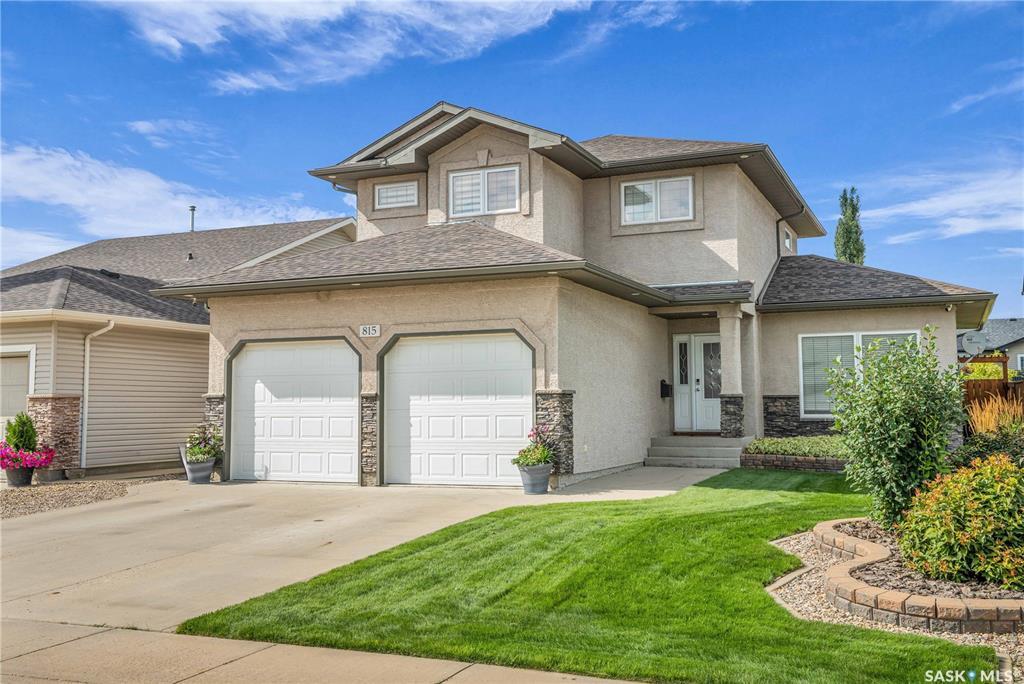 815 Columbia Way  Martensville SK S0K 0A2 photo