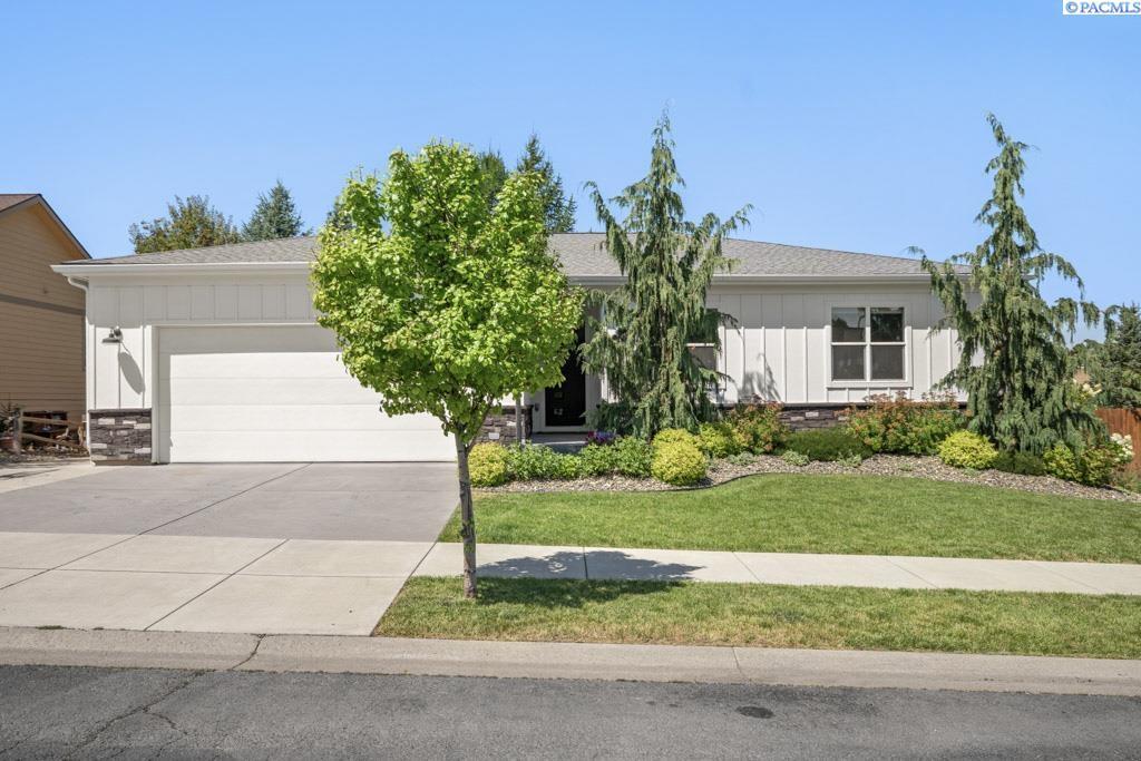 Property Photo: 1725 NW Emily WA 99163
