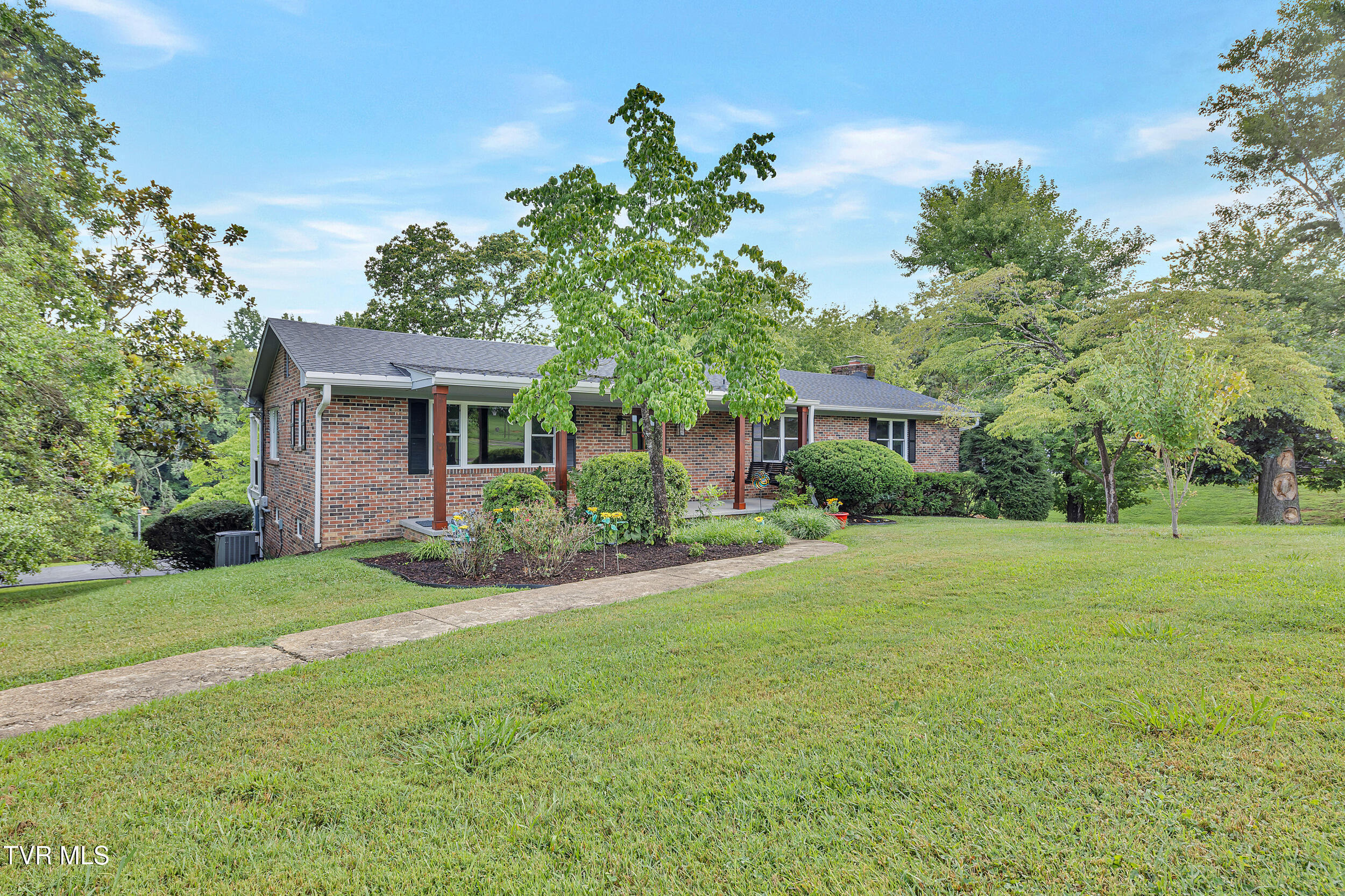 902 Ringdove Lane  Greeneville TN 37743 photo