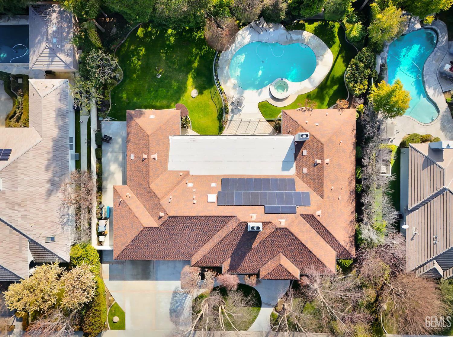 Property Photo: 8901 Saint Cloud Lane CA 93311