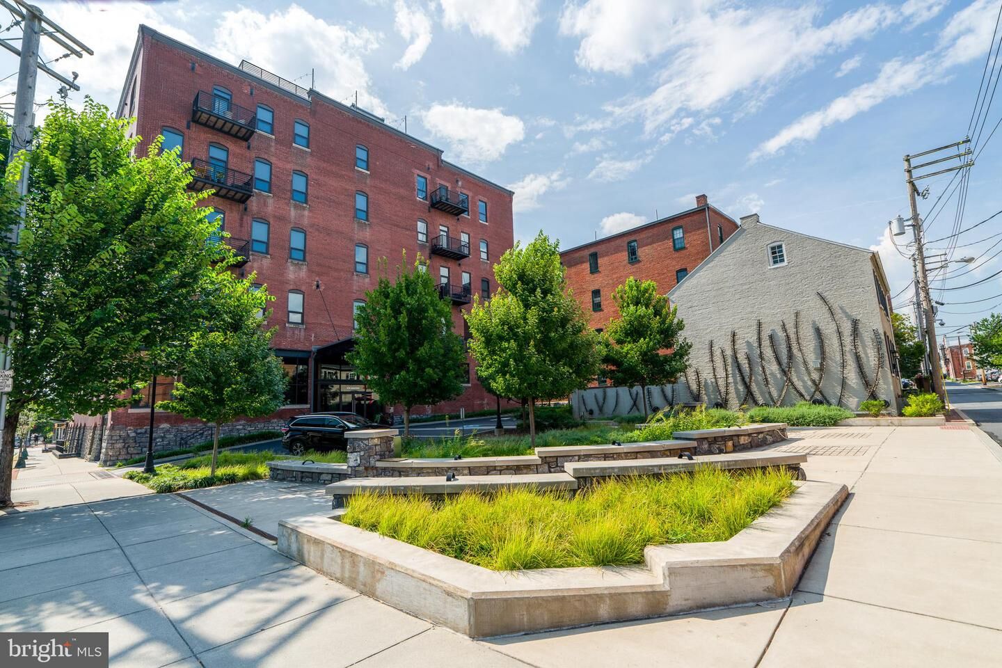 Property Photo: 41 W Lemon Street 304 PA 17603