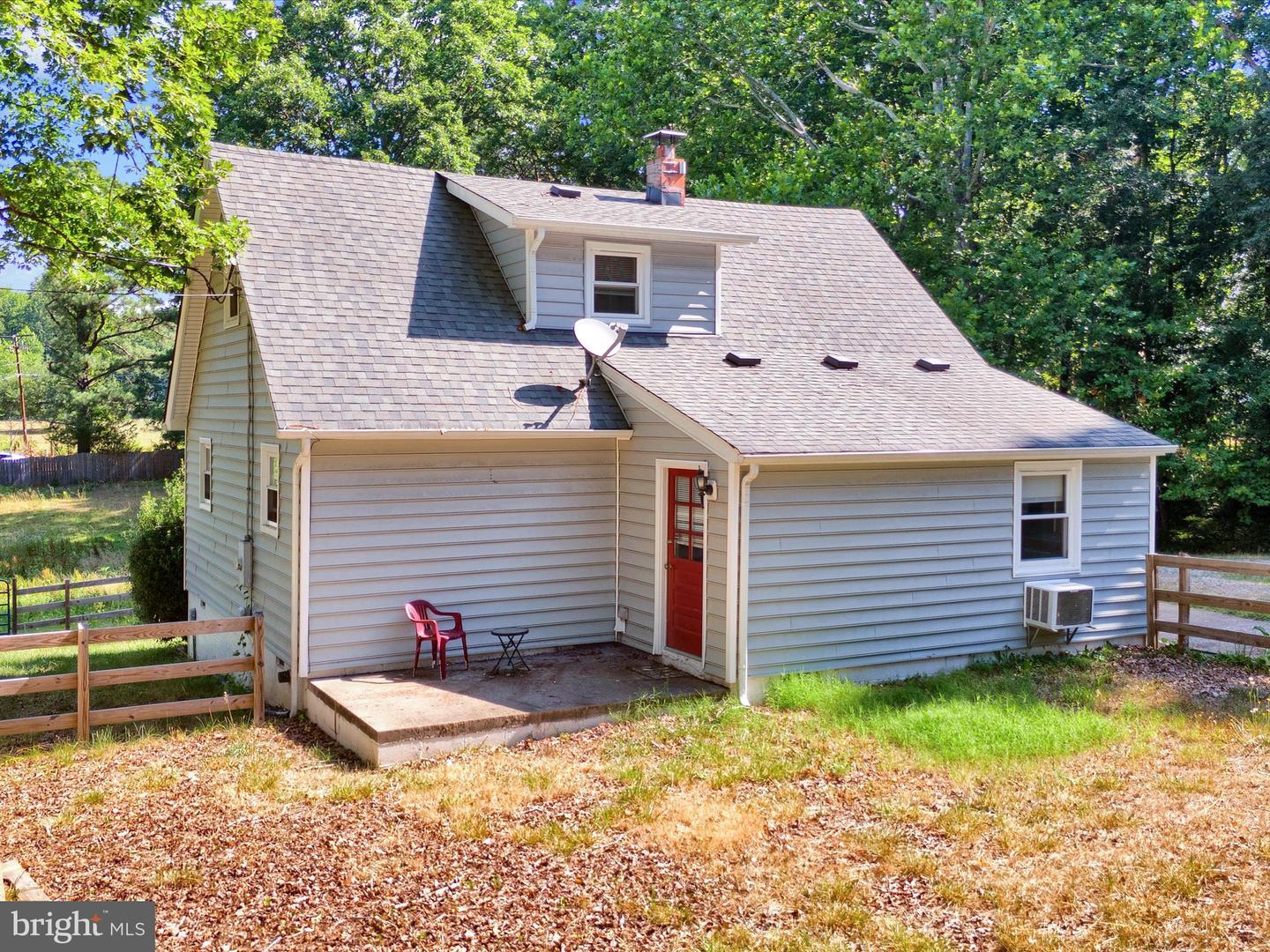 Property Photo:  2556 Mountain View Road  VA 23139 
