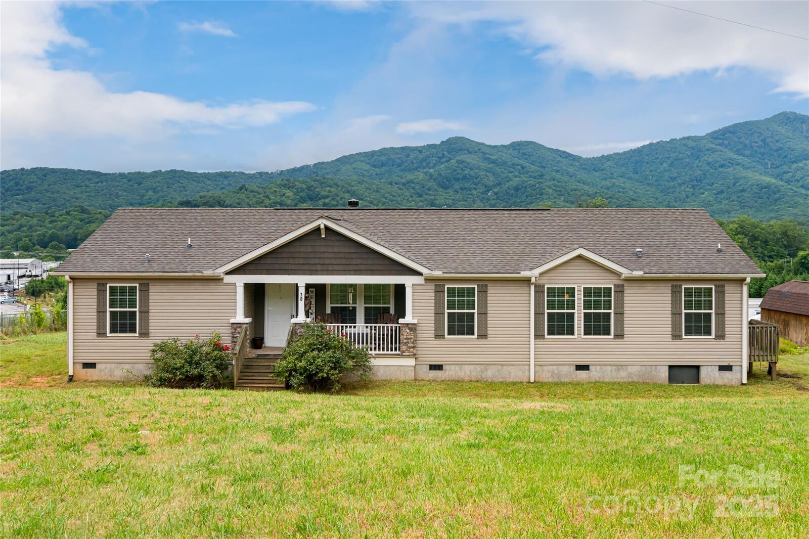 Property Photo: 78 Hillcrest Drive NC 28715