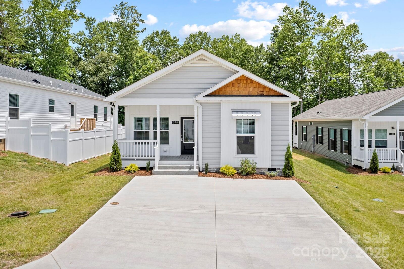Property Photo: 128 Bellamy Road 14 NC 28806