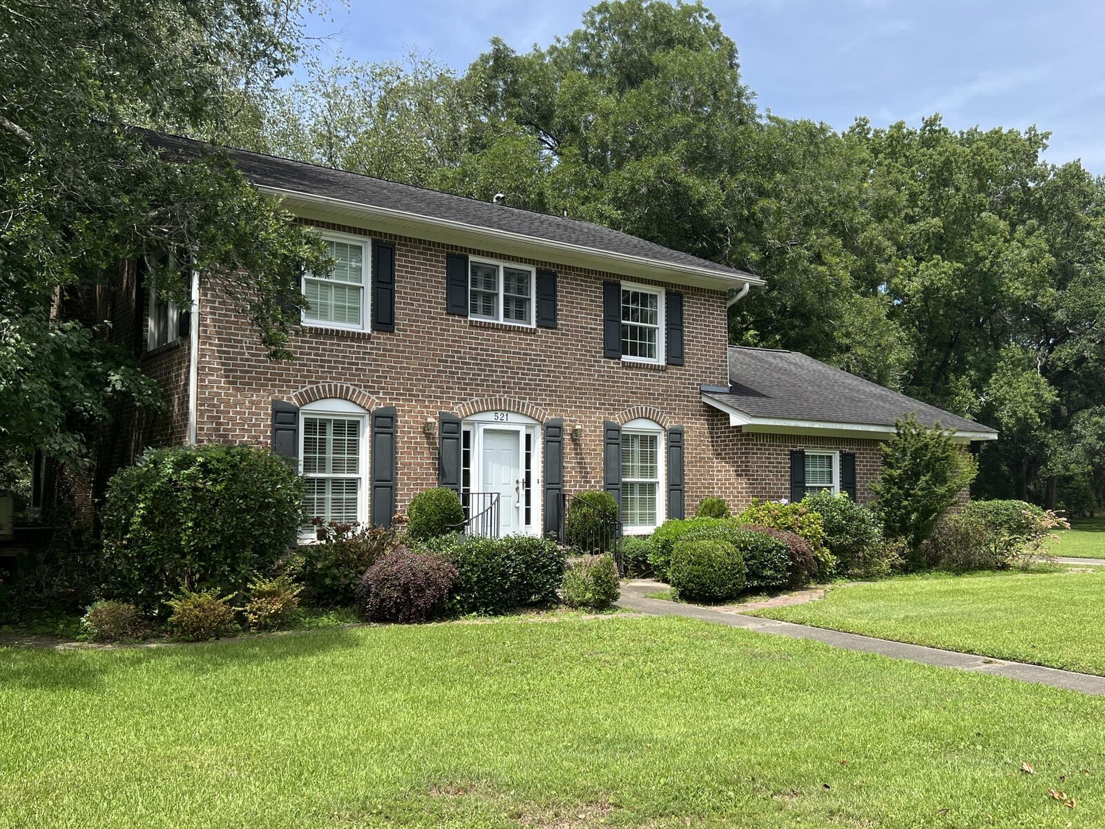 Property Photo: 521 W Wimbledon Drive SC 29412