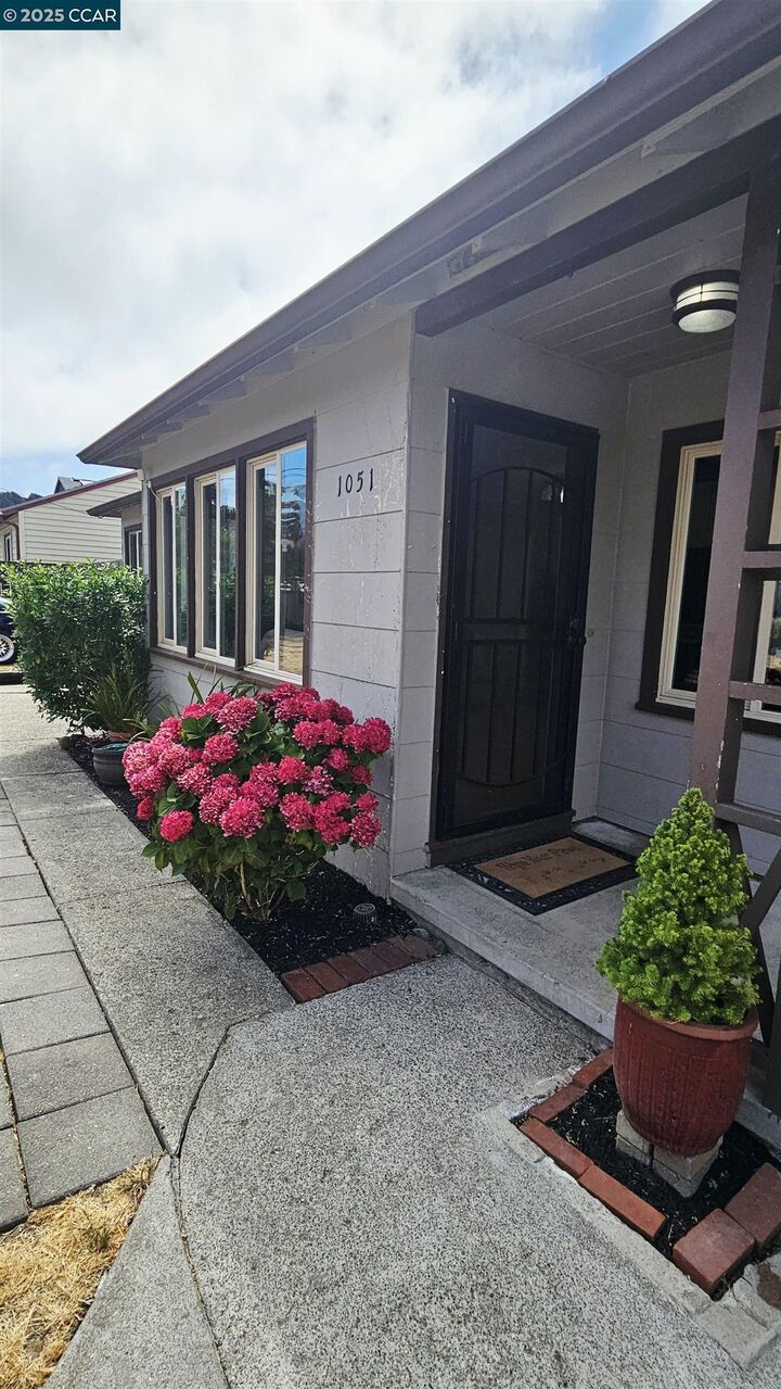 Property Photo:  1051 Saint Andrews Dr  CA 94803 