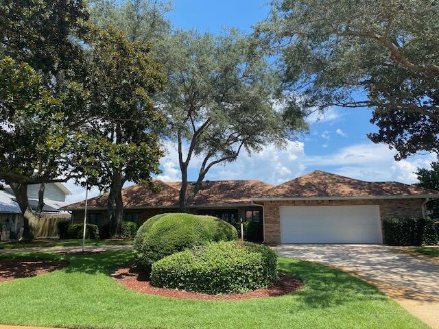 Property Photo: 140 Indian Bayou Drive FL 32541