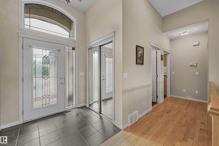 Property Photo:  975 Hollingsworth Bend NW  AB T6R 3G7