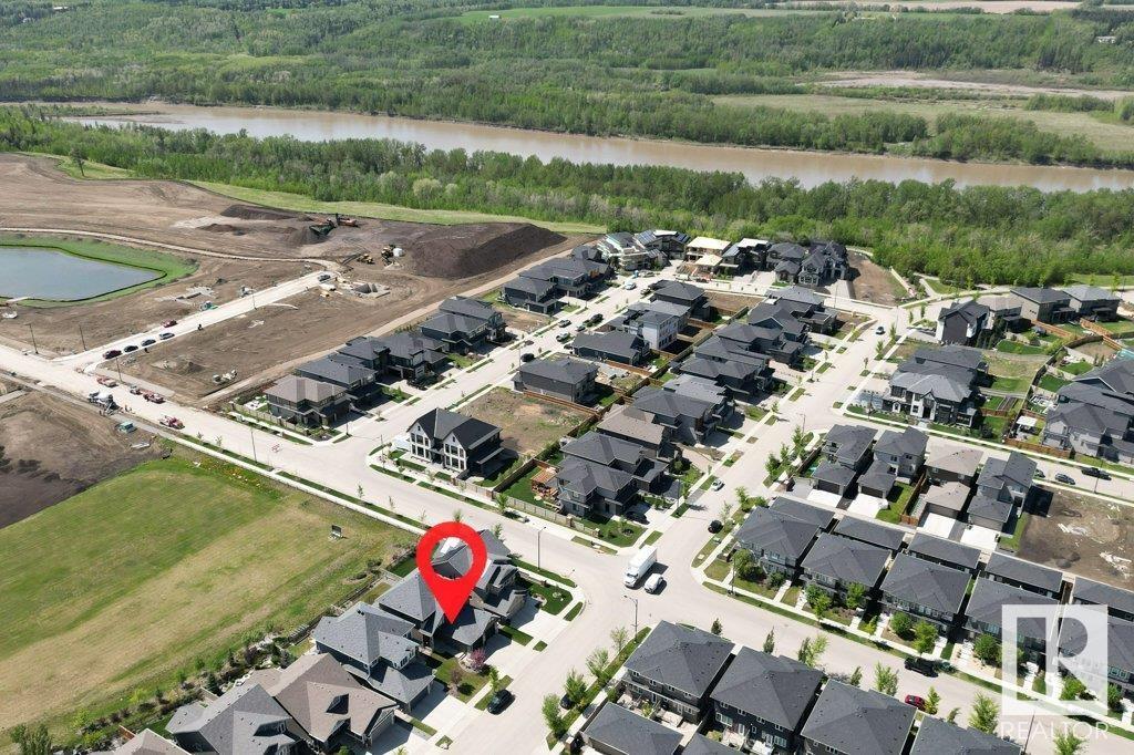 Property Photo: 3532 Keswick Boulevard SW AB T6W 0S5
