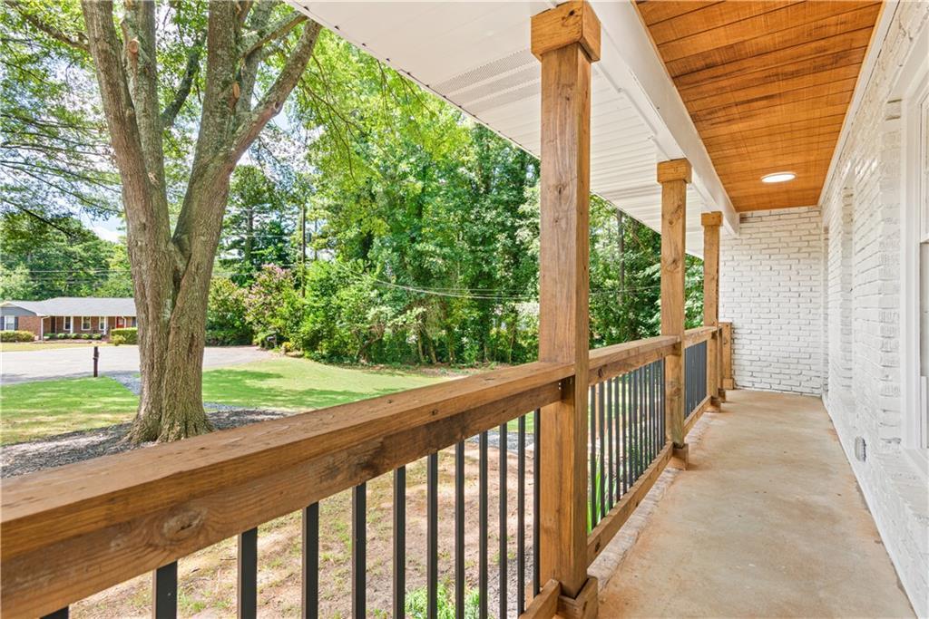 Property Photo: 800 Kiowa Drive NE GA 30060