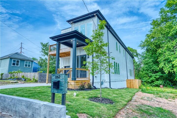 Property Photo: 862 Hobson Street SW GA 30310