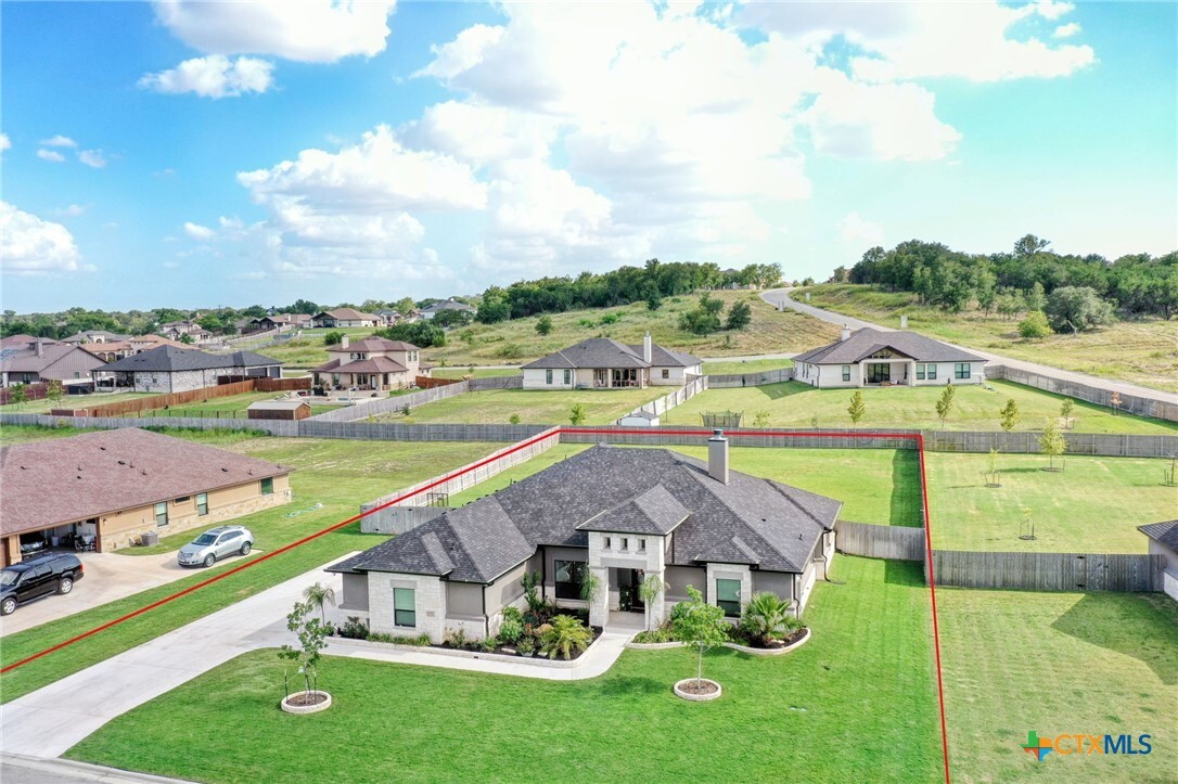 Property Photo:  1127 Northcross Drive  TX 76571 