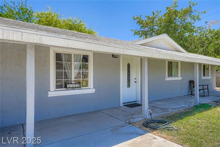 Property Photo: 5522 Annie Oakley Drive NV 89120