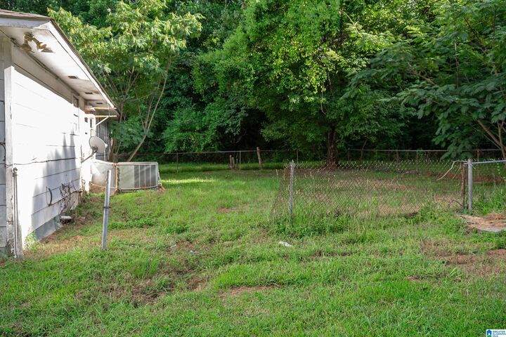 Property Photo:  2300 Roberta Road  AL 35214 