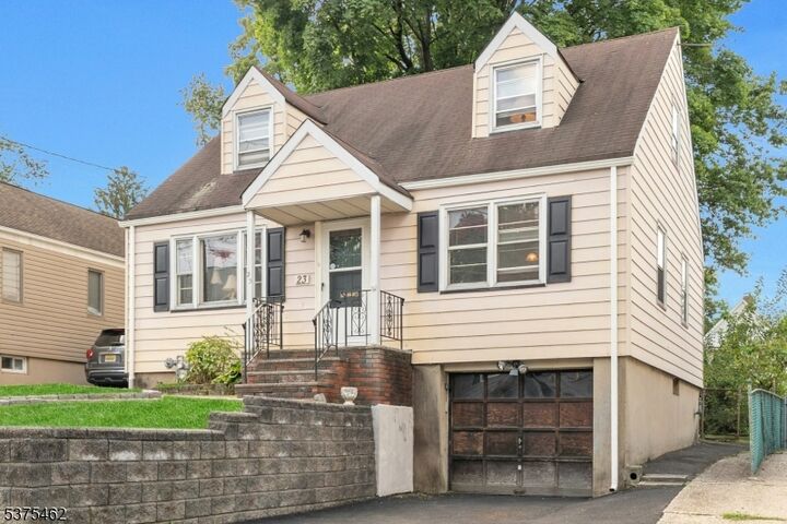 Property Photo: 23 De Vausney Pl NJ 07110