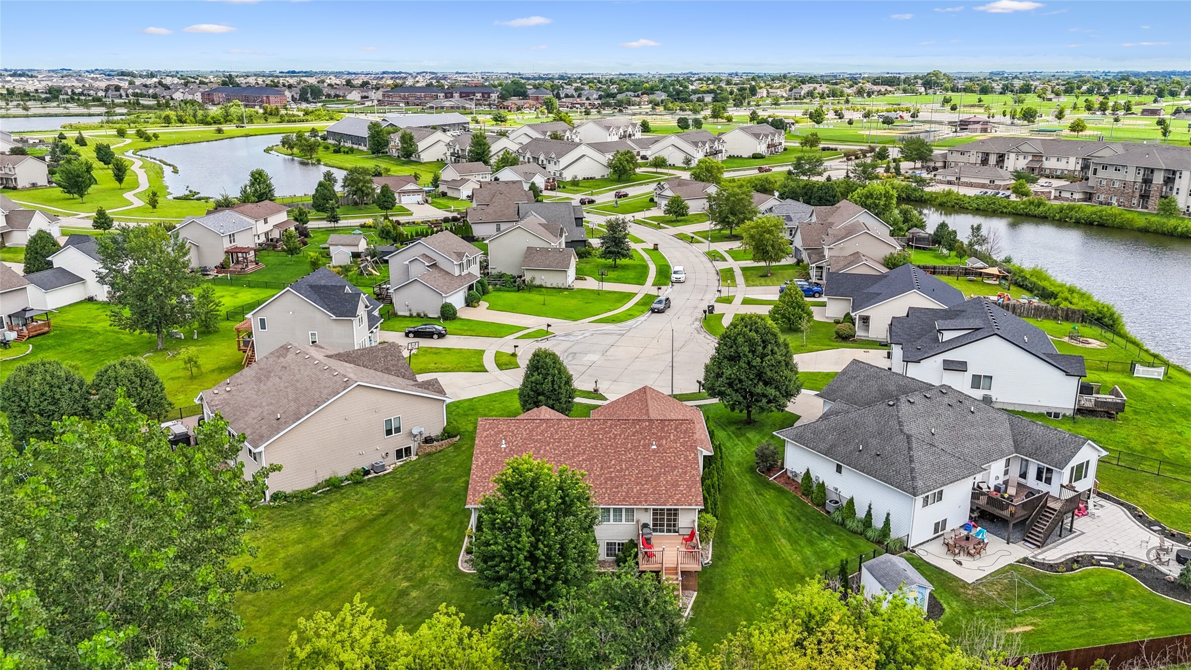 Property Photo:  1303 NW Shoreline Court  IA 50023 