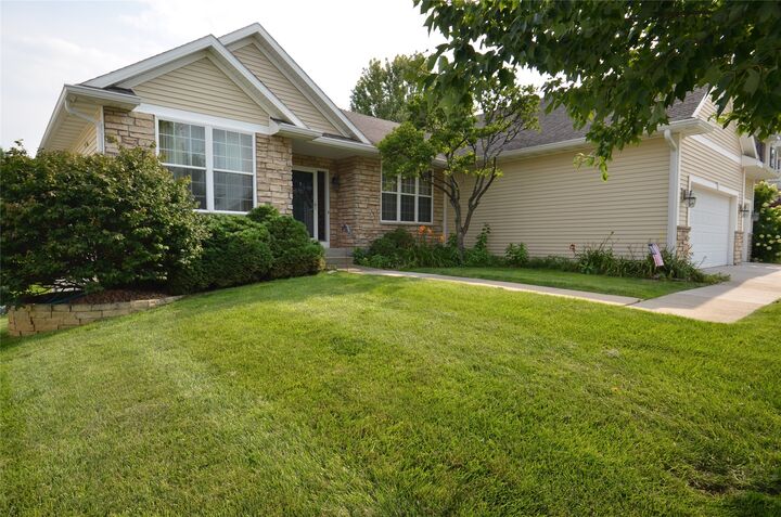 8832 Kingman Drive  West Des Moines IA 50266 photo