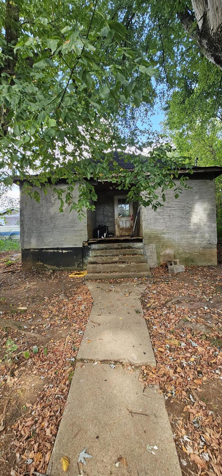 Property Photo:  804 Nixon Street  KY 42533 