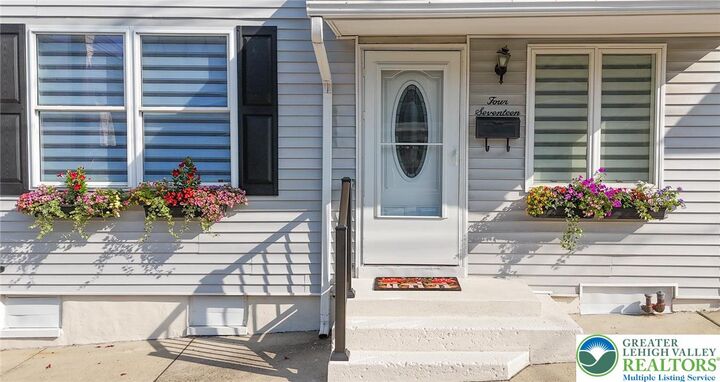 Property Photo: 417 E Union Street PA 18252
