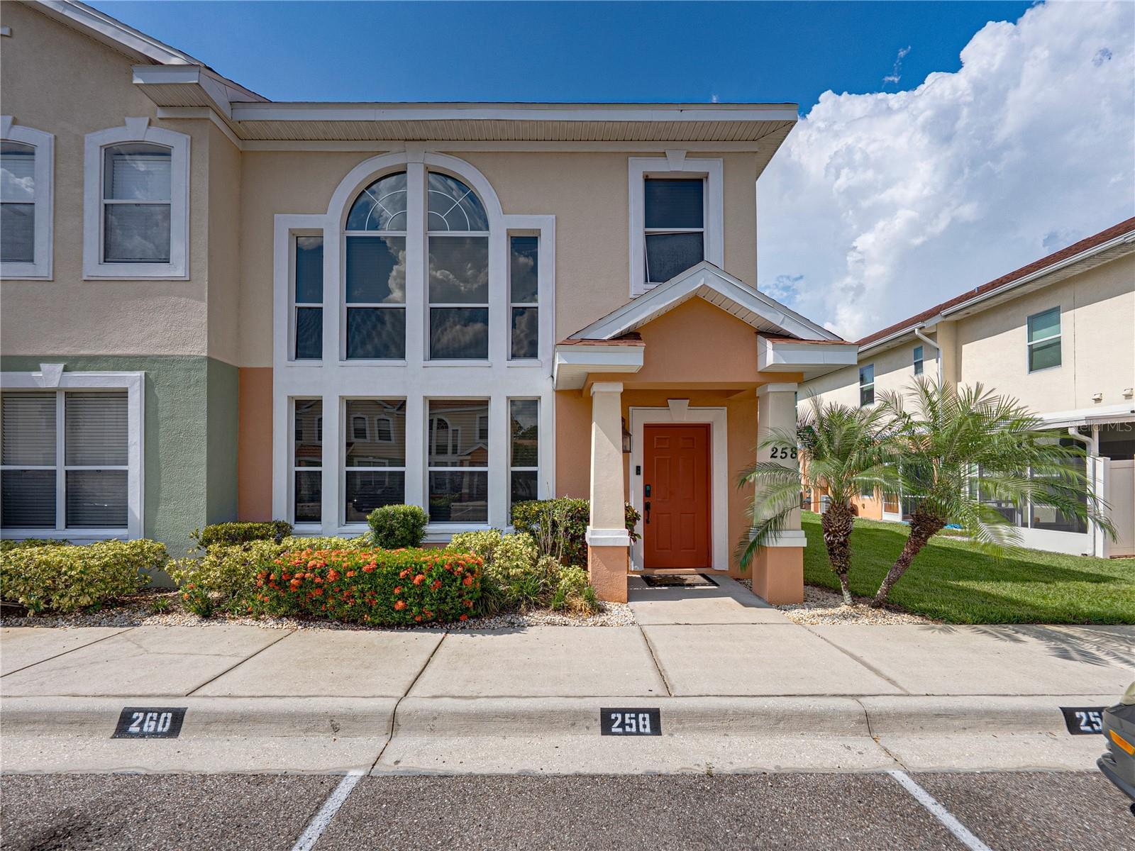 Property Photo:  258 Alexander Woods Drive  FL 33563 
