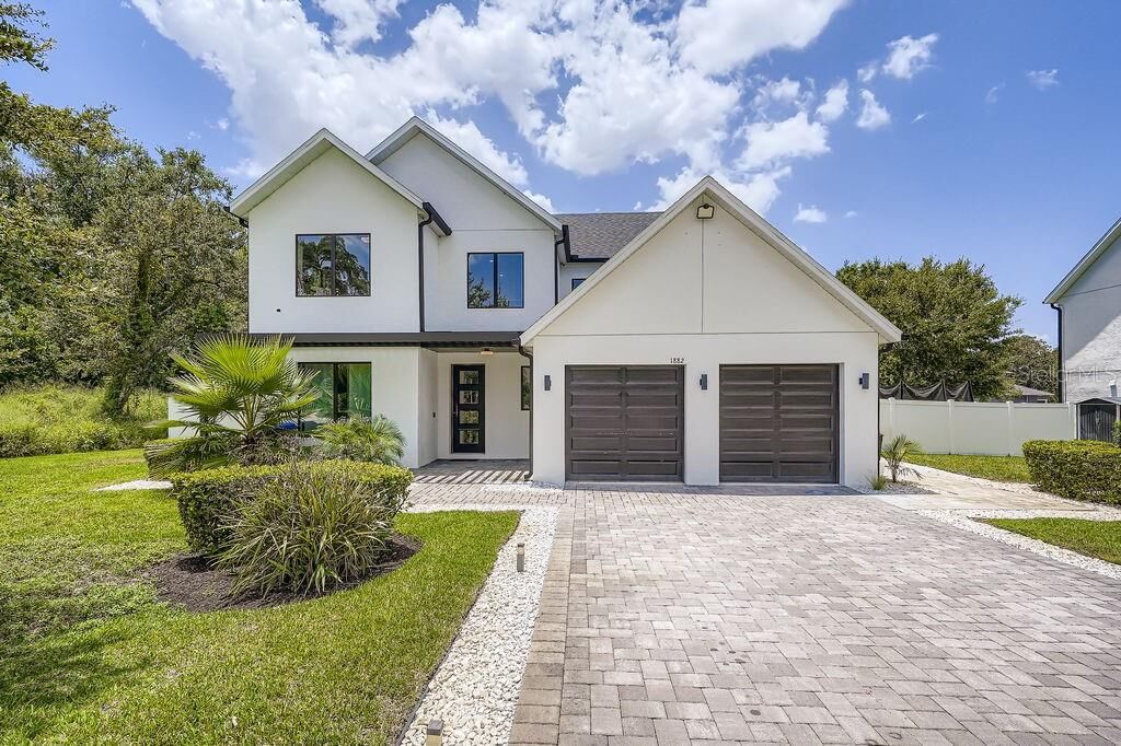 Property Photo: 1882 Lake Pearl Drive FL 34734