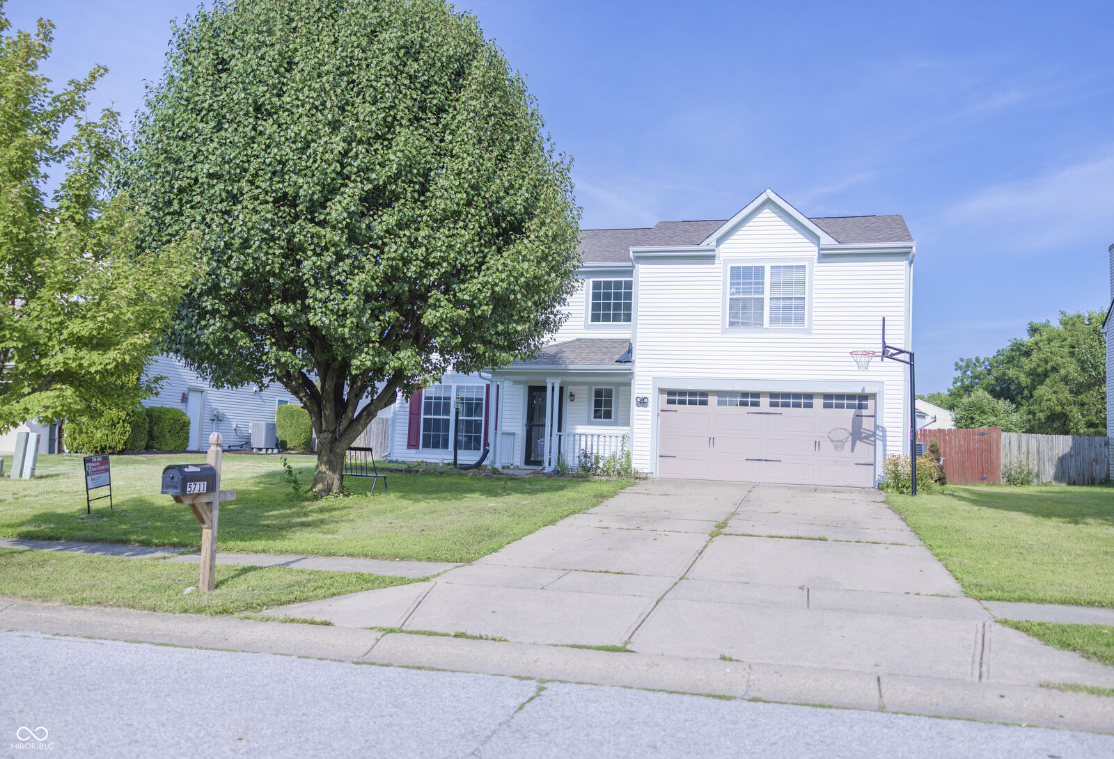 Property Photo:  5711 Thompson Park Boulevard  IN 46237 