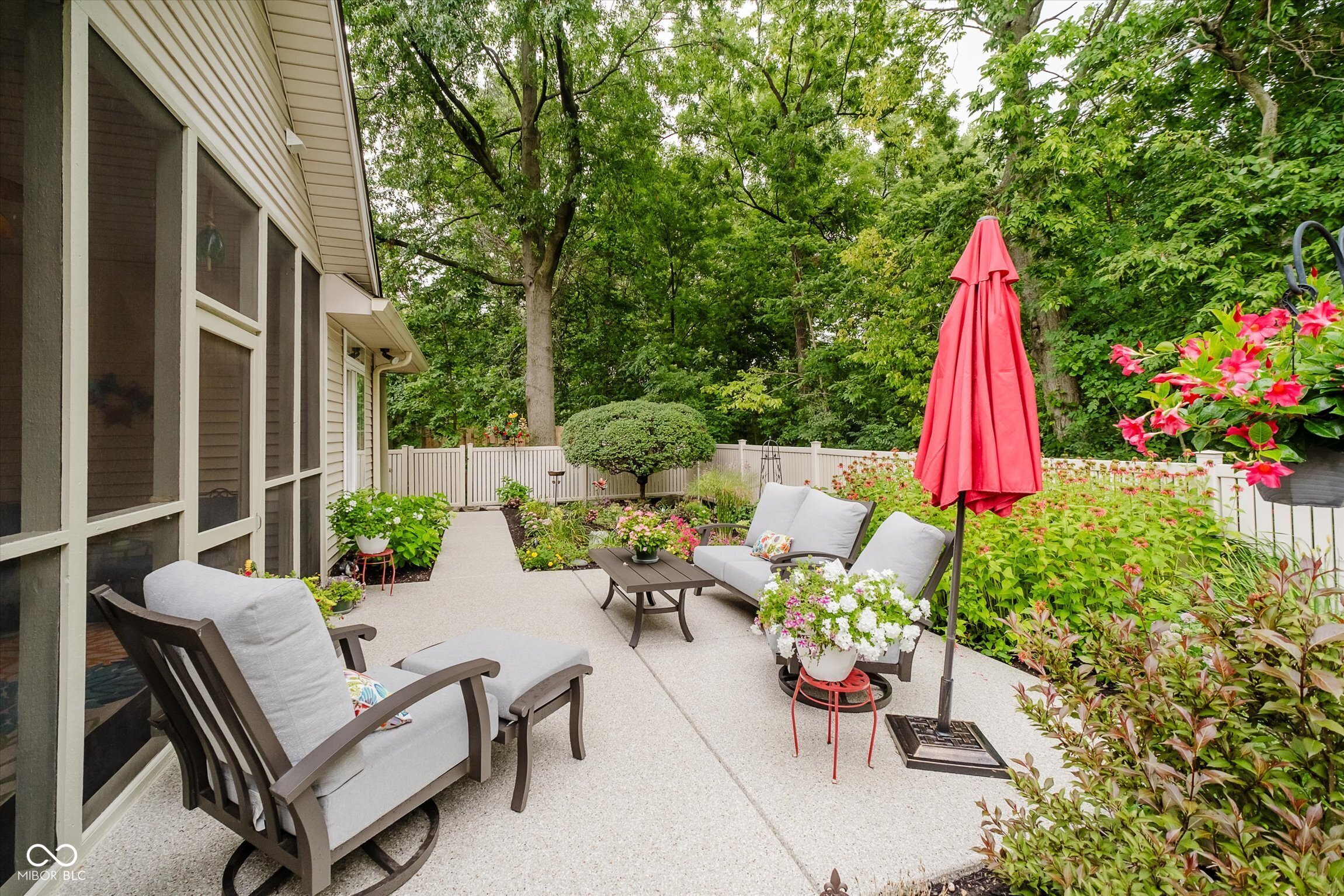 Property Photo: 11225 Red Fox Run IN 46038