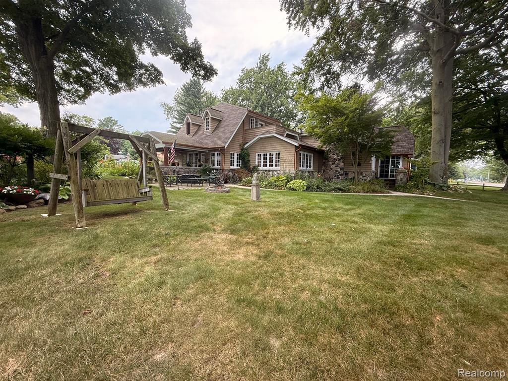 Property Photo: 7086 Lakeview Drive MI 48450 8952