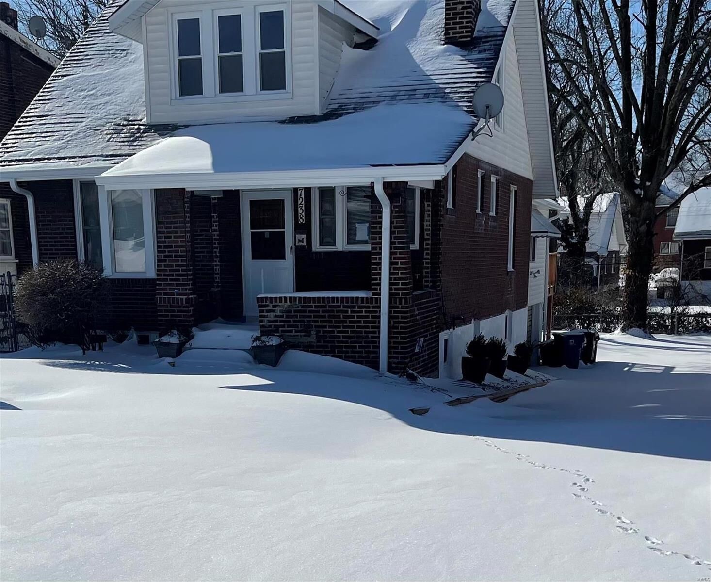 Property Photo: 7238 Normandy Place MO 63121