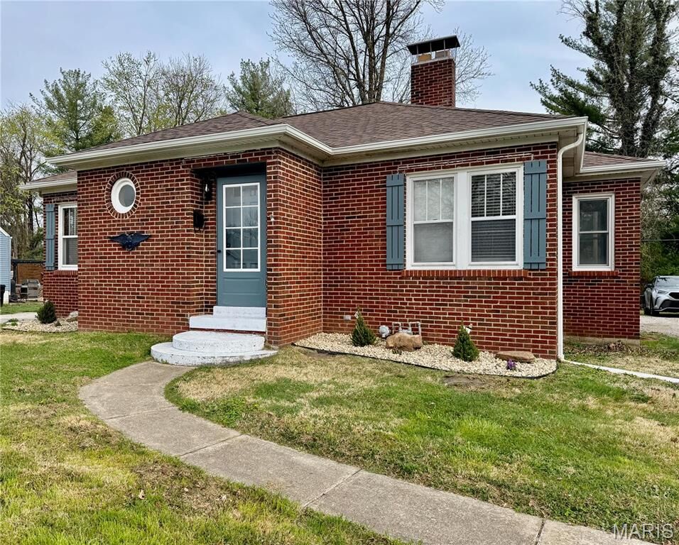 Property Photo: 6009 N Belt W IL 62223