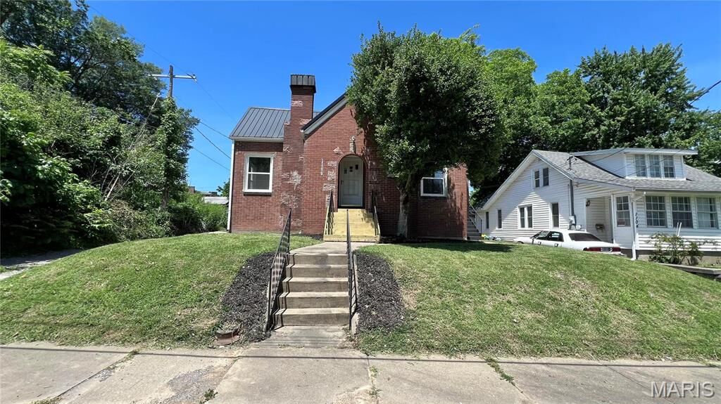 Property Photo: 1106 Themis Street MO 63701