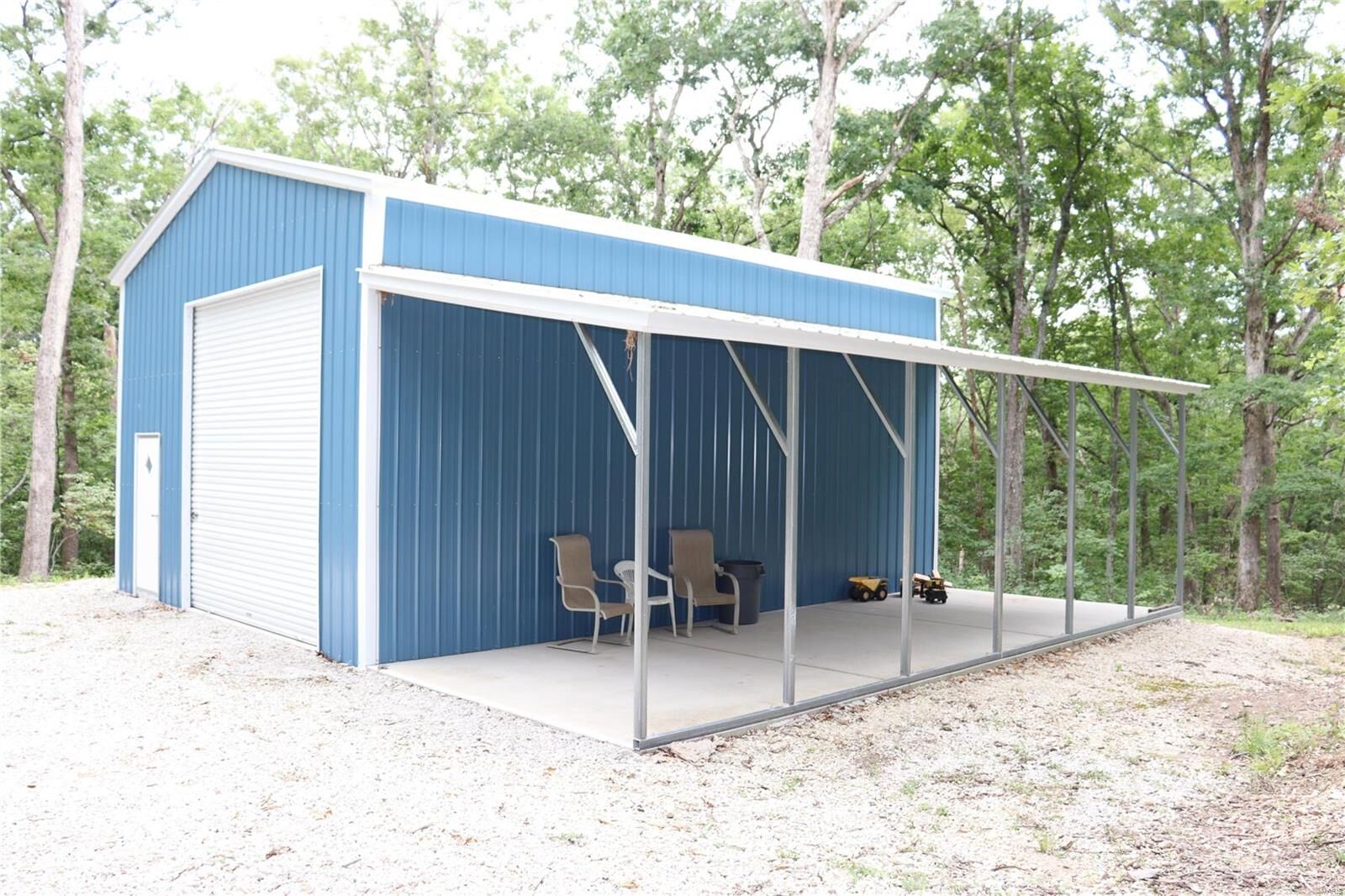 Property Photo: 7880 Sylvan Place MO 63023