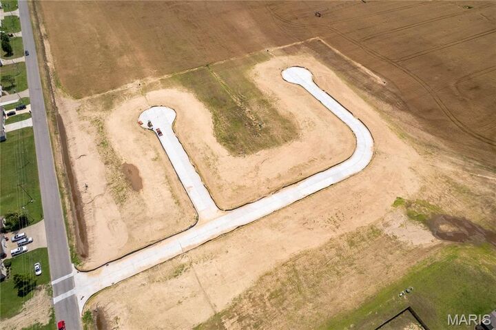 Property Photo: 402 Secretariat MO 63801