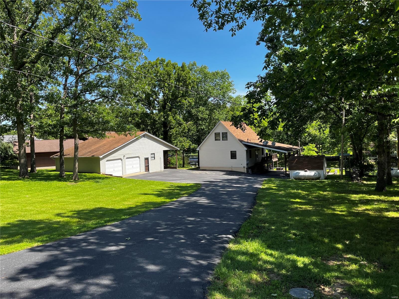 Property Photo: 786 Squaw Road MO 65453