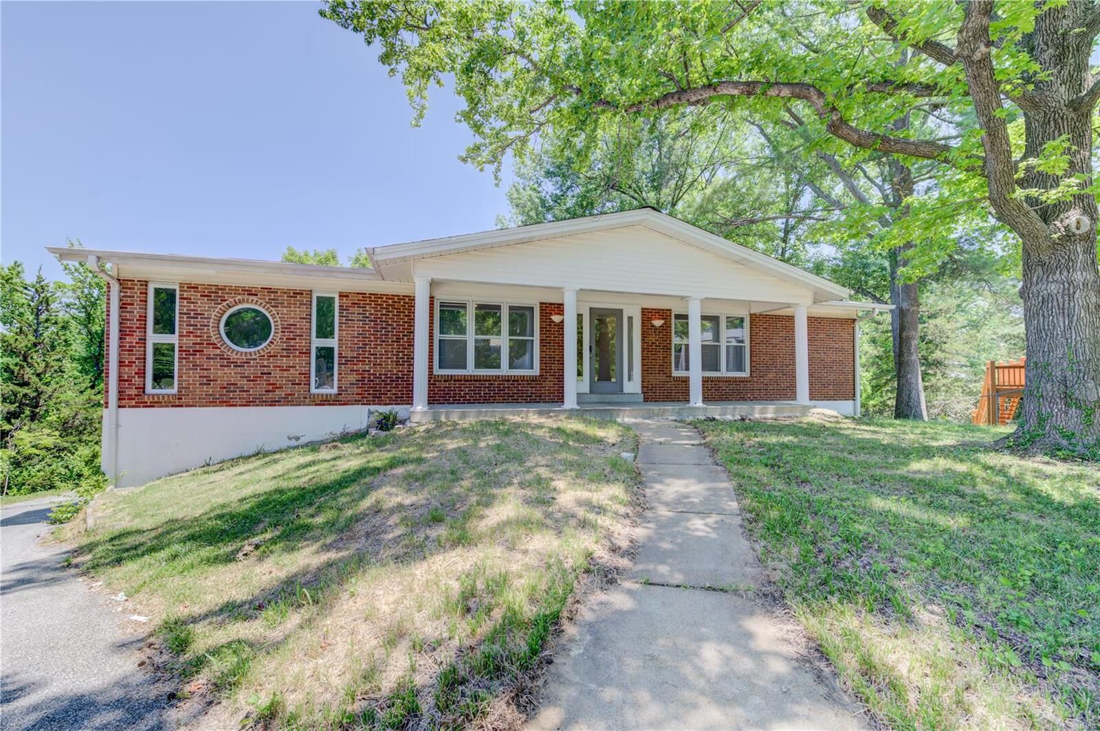 Property Photo: 1219 Blairshire Drive MO 63011
